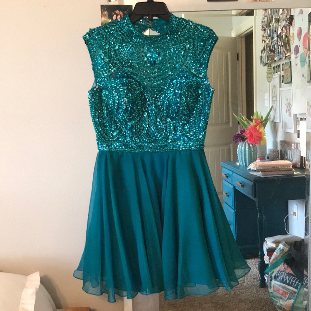 Sherri Hill Emerald Hoco Dress